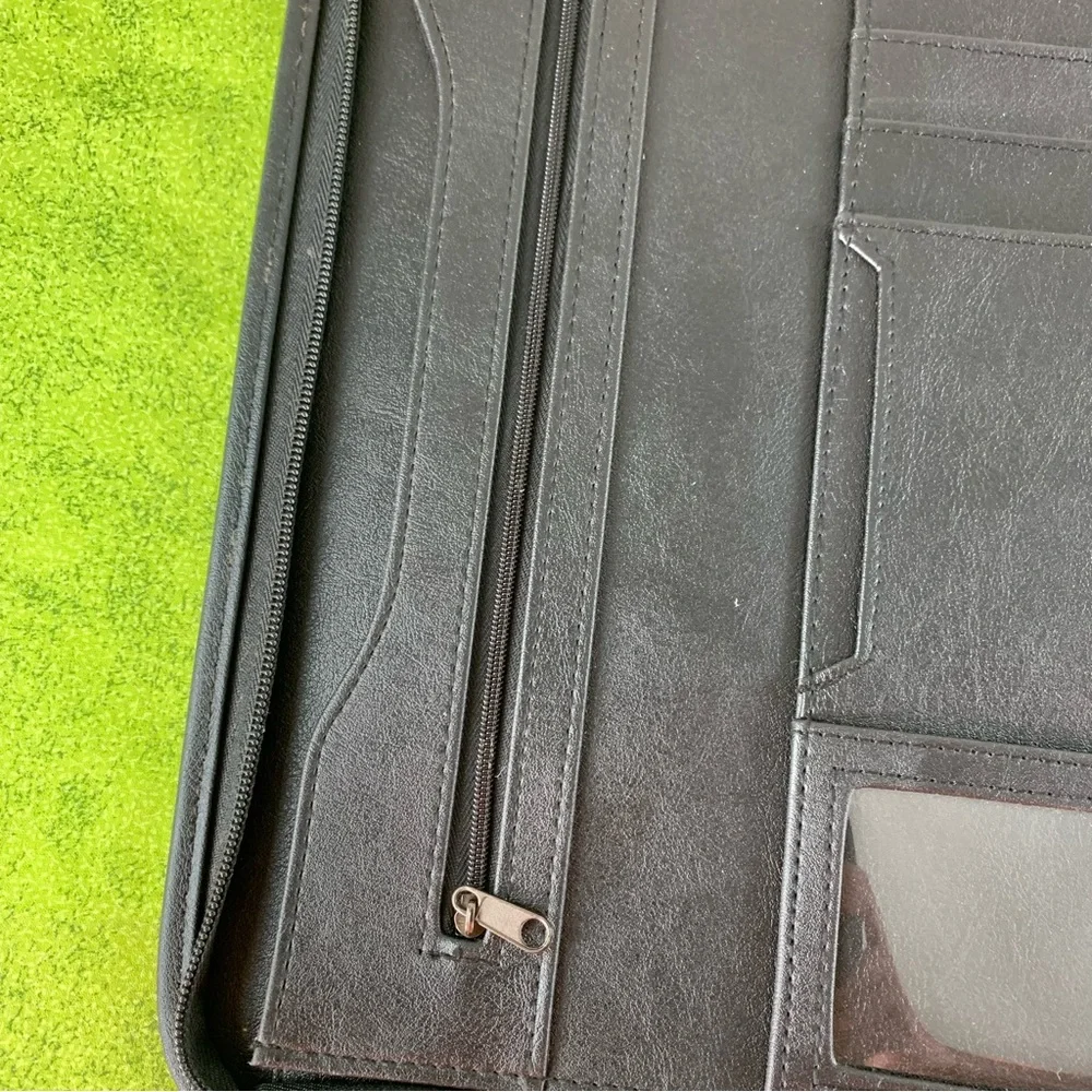 Leed’s Black portfolio Case.